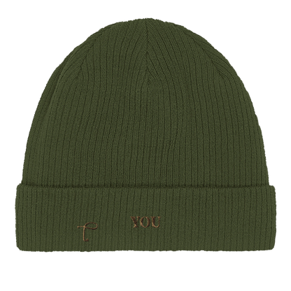 Close-up van olijfgroene beanie met ribstructuur van Lettre